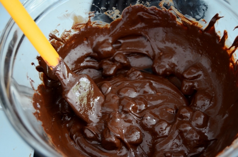 chocolate-rice-krispies-brownie-bar-17